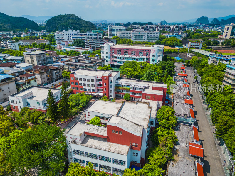 广西七星区育才小学