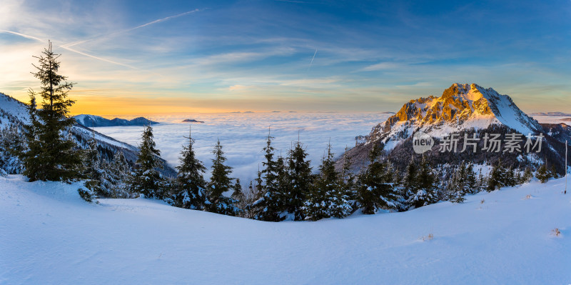 雪山云海日出自然风光