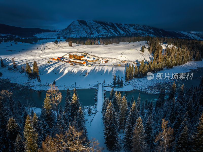 新疆北疆阿勒泰喀纳斯冬季雪景童话世界航拍