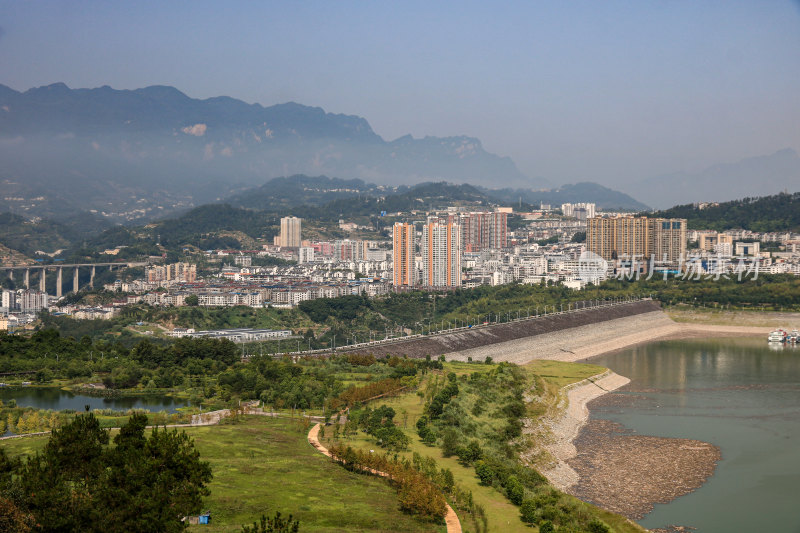 中堡岛主题公园视角下的三峡大坝