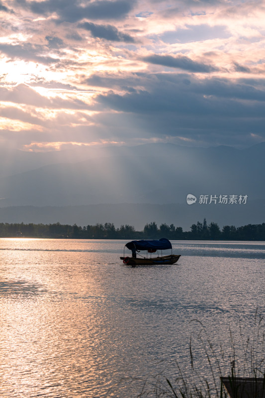 日出 日落 湖面 风景 彩霞