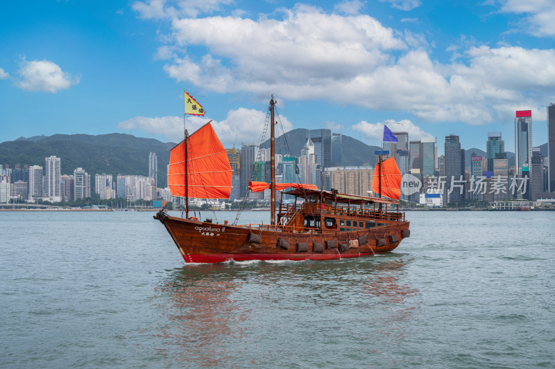 中国香港维多利亚港游船美景