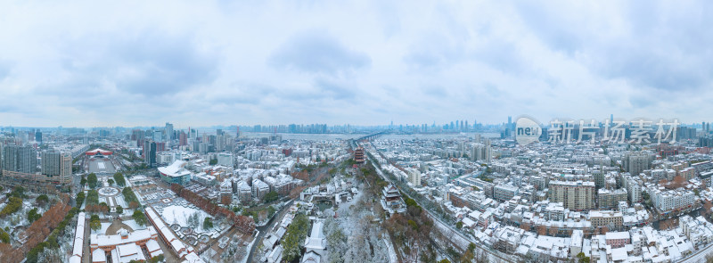 武汉黄鹤楼公园雪景风光