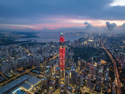 深圳福田CBD大湾区平安大厦夜景蓝调航拍