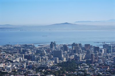 南非开普敦，桌湾Table Bay，俯瞰城市风景