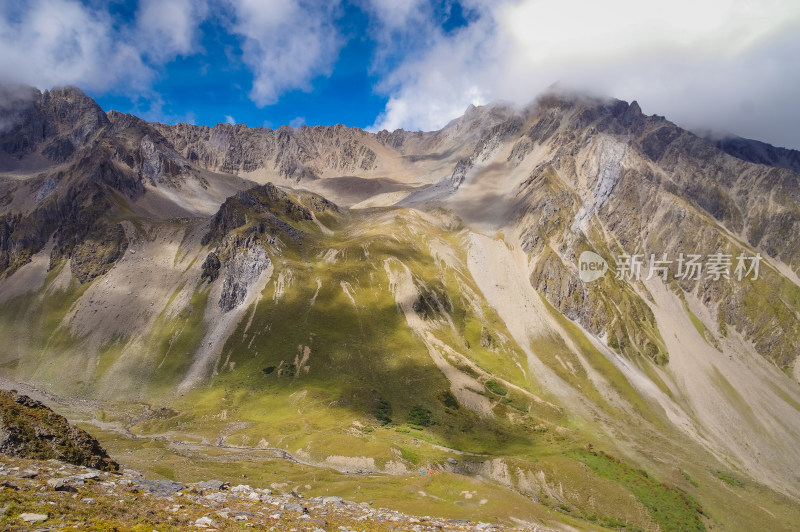 宏伟的山川山脉高山自然风景