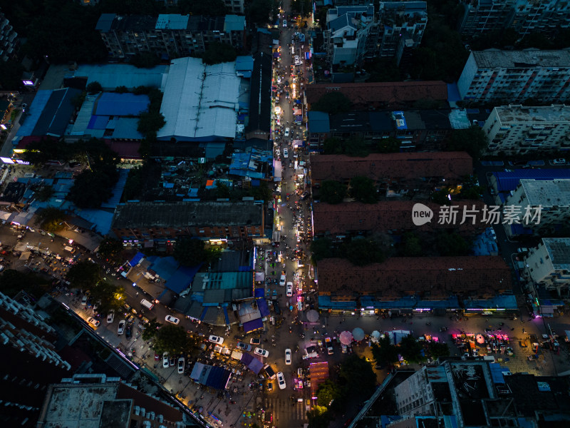 德阳旌阳区工农村云峰山路小吃街夜市航拍