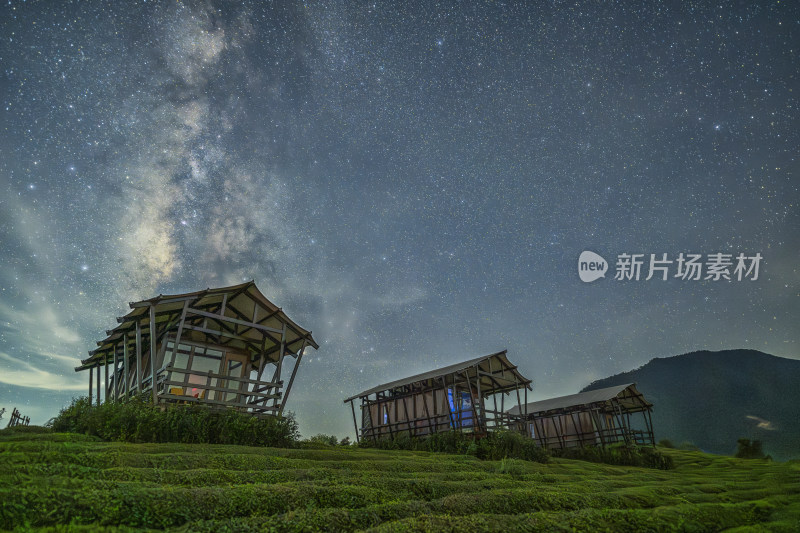 夏日安徽省宣城市路西空中茶园星空银河