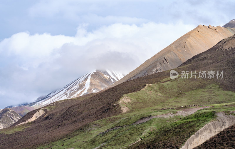 青海阿尼玛卿山地质公园山地景观