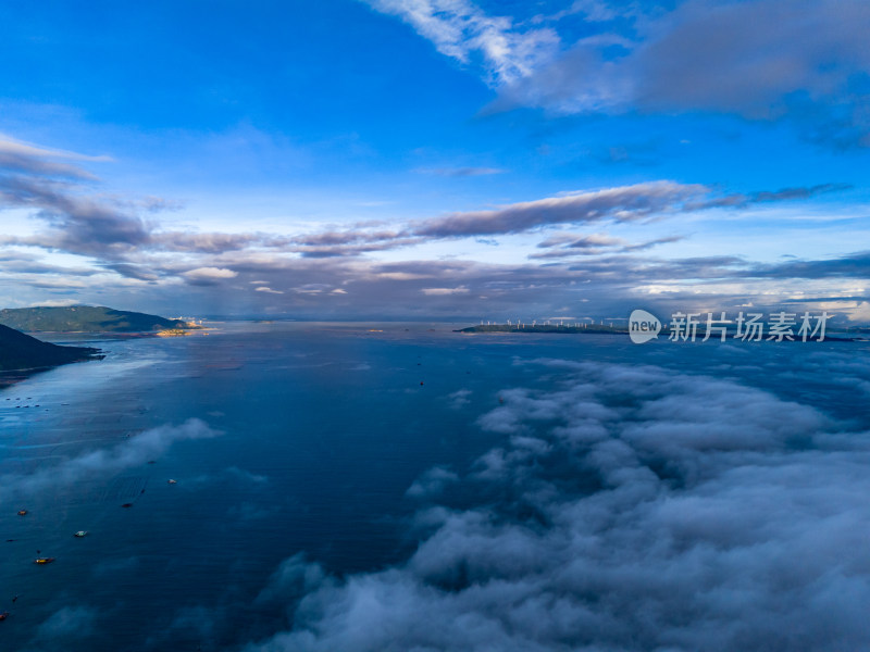 海上云海海岛南澳岛航拍图