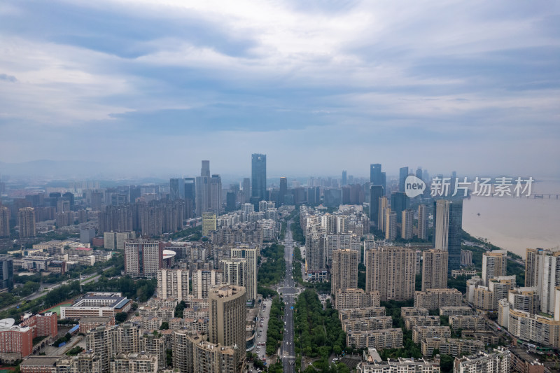 江西南昌城市暴雨来袭航拍图