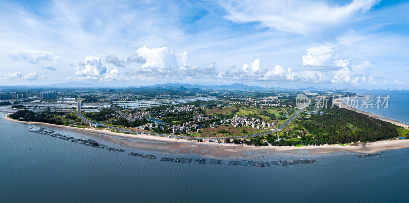 海边公路旁的绿地沙滩鸟瞰全景