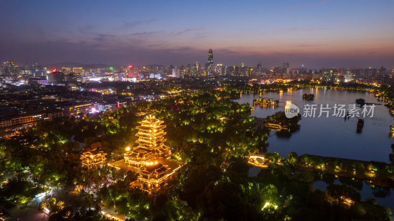 山东济南大明湖夜景航拍灯光