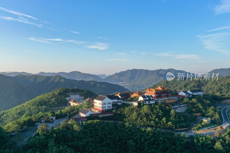 绍兴会稽山兜率天宫与龙华寺建筑风光