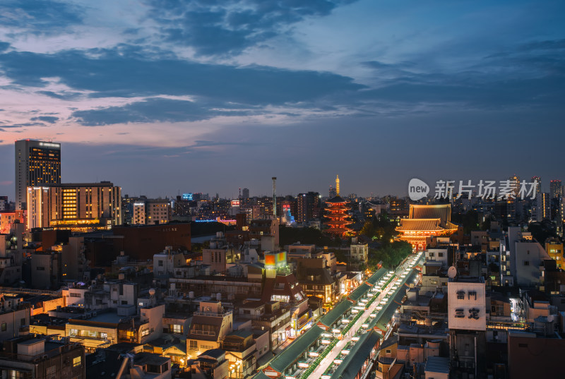 日本东京浅草寺五重塔雷门夜景风光