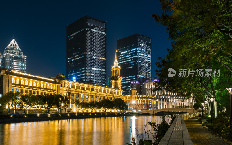 上海邮政博物馆和苏州河夜景