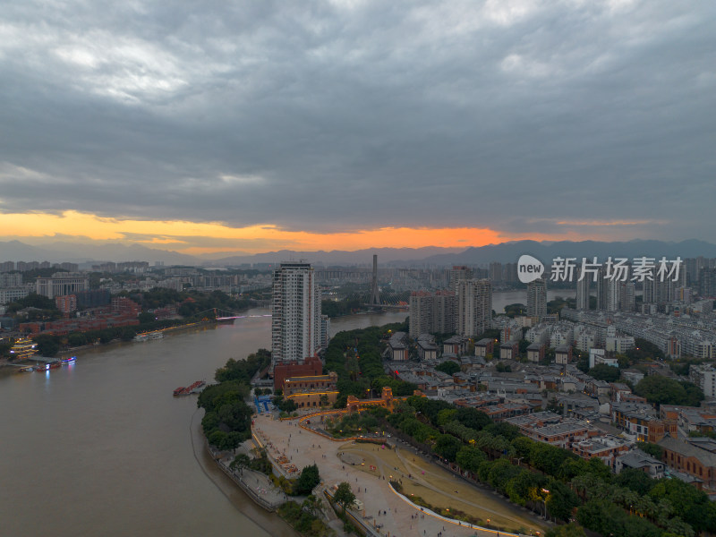 航拍福州烟台山繁华街道夜景