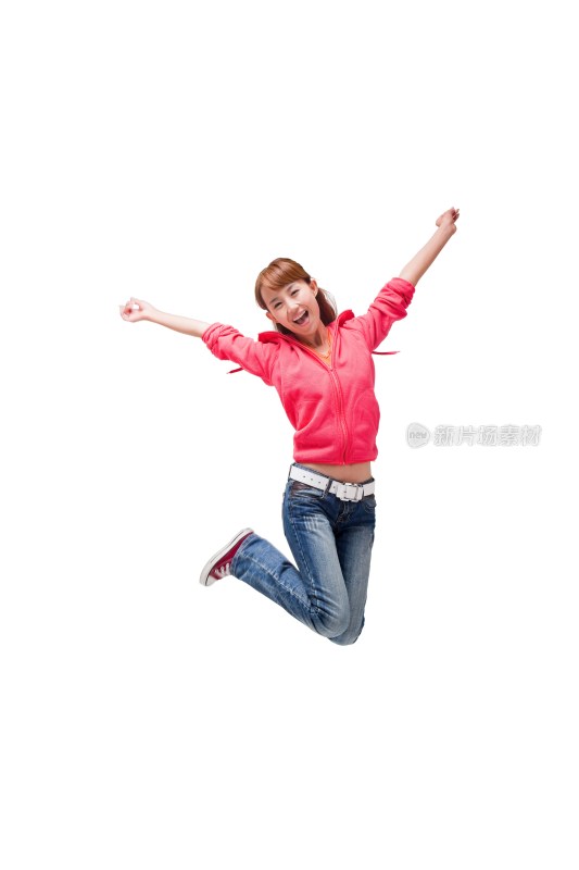 快乐的年轻女人跳跃