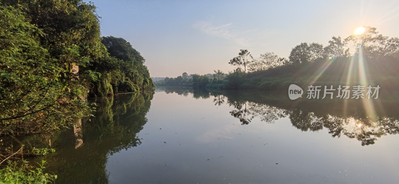 湖南河岸自然风景