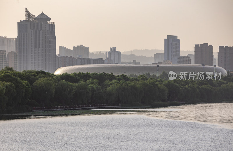 河南三门峡陕州公园天鹅湖景点景观