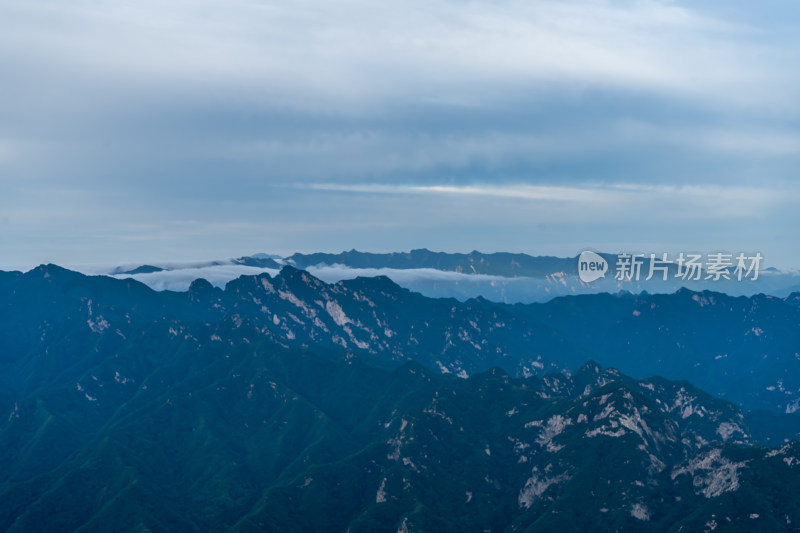 陕西华山山顶的风光