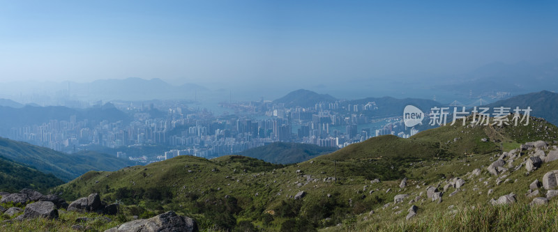 香港大帽山郊野公园看维港海湾城市建筑