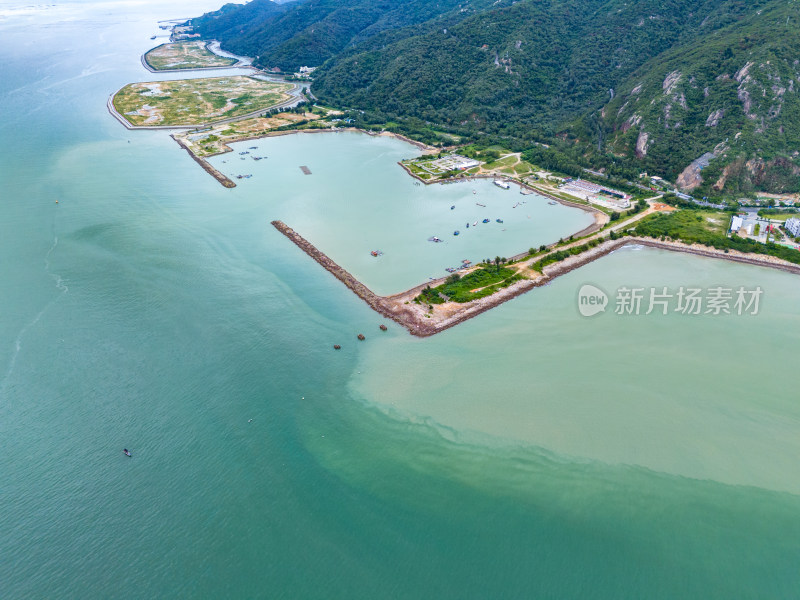 海上岛屿南澳岛航拍图