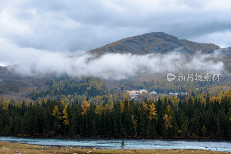 新疆喀纳斯秋景