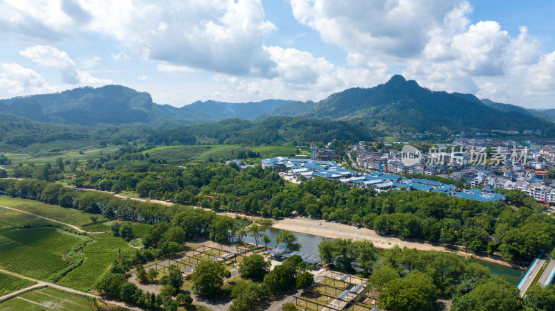 航拍武夷山绿色农田与茶园