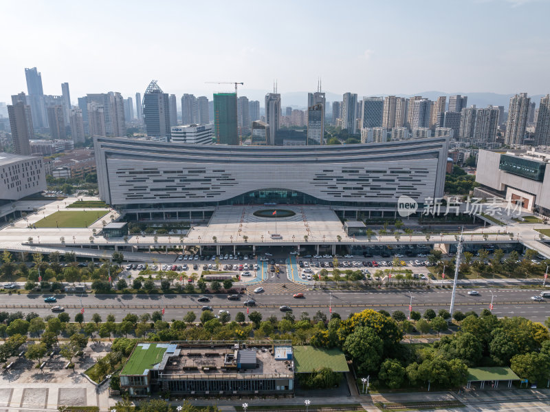 江西南昌新图书馆建筑蓝调夜景高空航拍