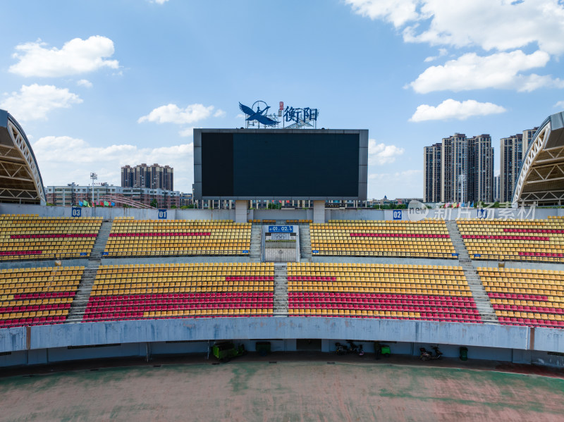 晴天航拍衡阳市体育中心、现代建筑钢架结构