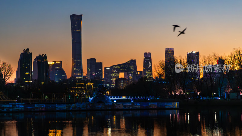 夜景下的北京国贸