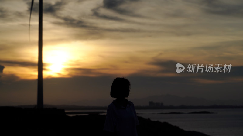 唯美海边美女背影情绪短片MV看风景旅拍