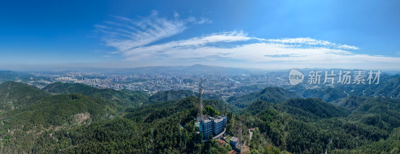 湖南怀化鹤城区中坡山森林公园城市风光