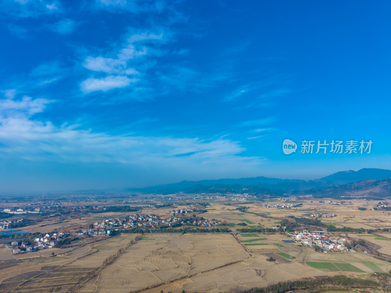 乡村田野航拍全景