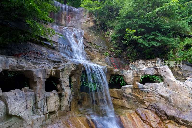 洛阳花果山旅游水帘洞景点