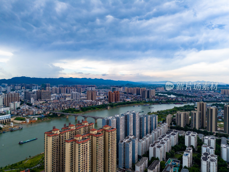 广西贵港城市大景航拍图