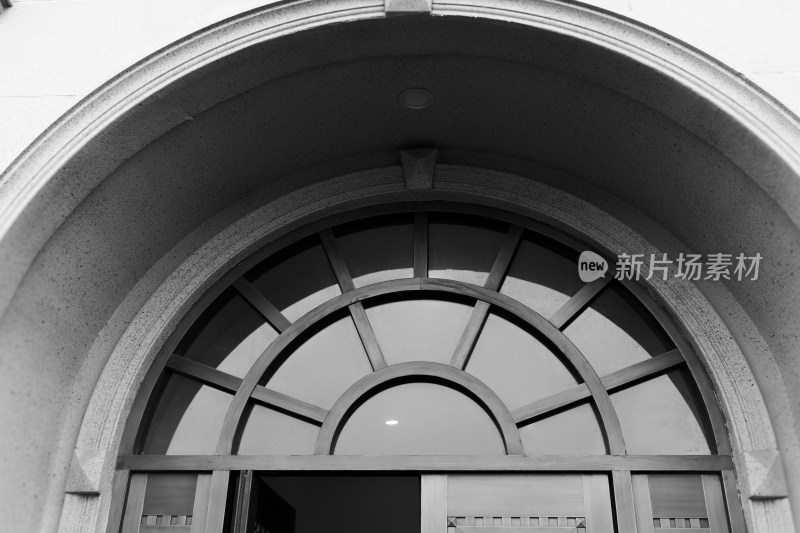 建筑拱形门窗特写