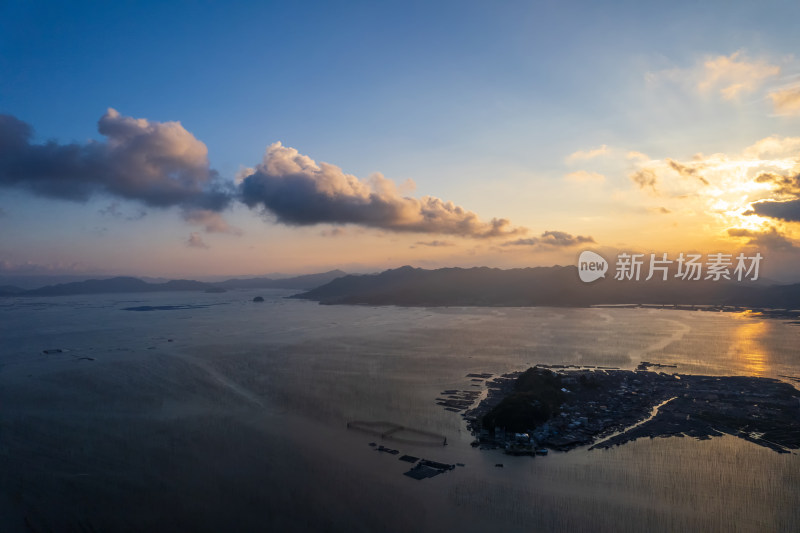 海上日落晚霞的福建霞浦沿海滩涂自然风光