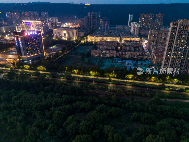 宝鸡城市夜幕降临夜景航拍图