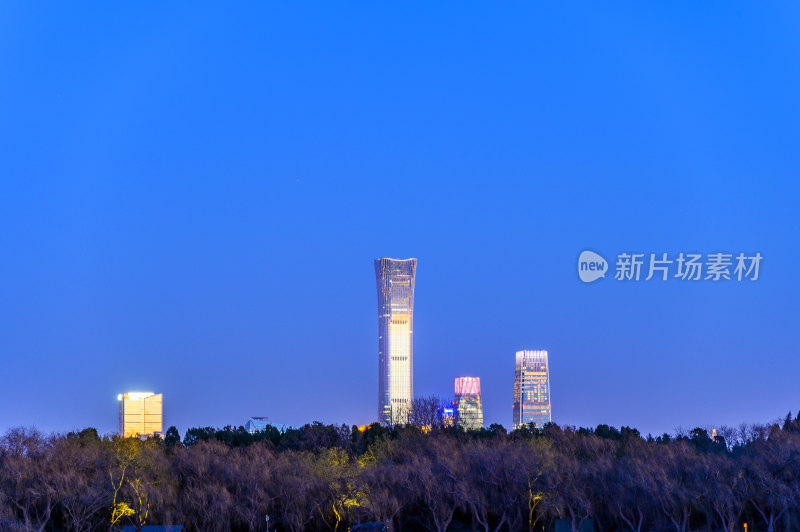 冬季北京北海公园蓝调夜景