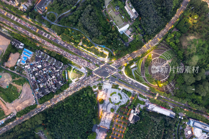 东莞大道旗峰路十字路口