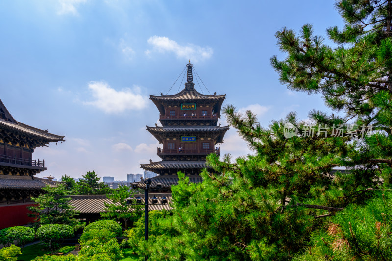 山西省大同市辽代华严寺宝塔风光