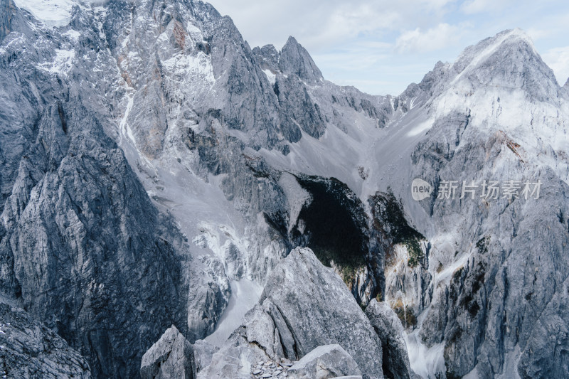 丽江玉龙雪山大峡谷