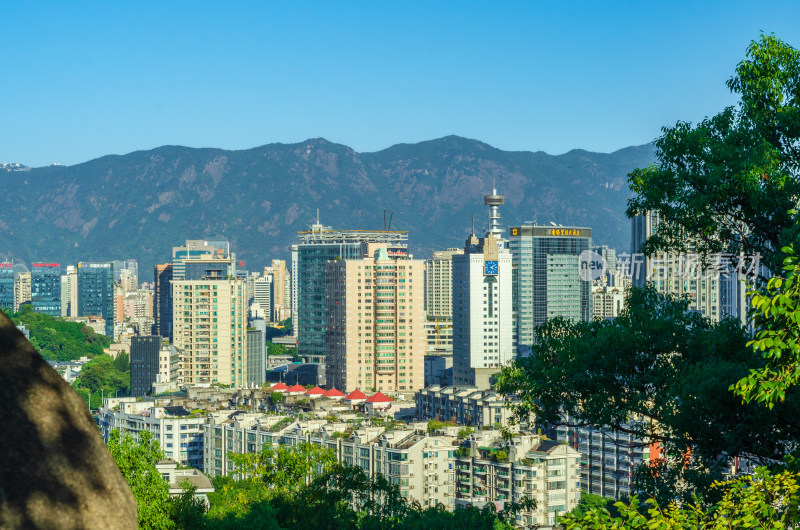 中国福建省福州市，乌山风景区俯瞰城市风光