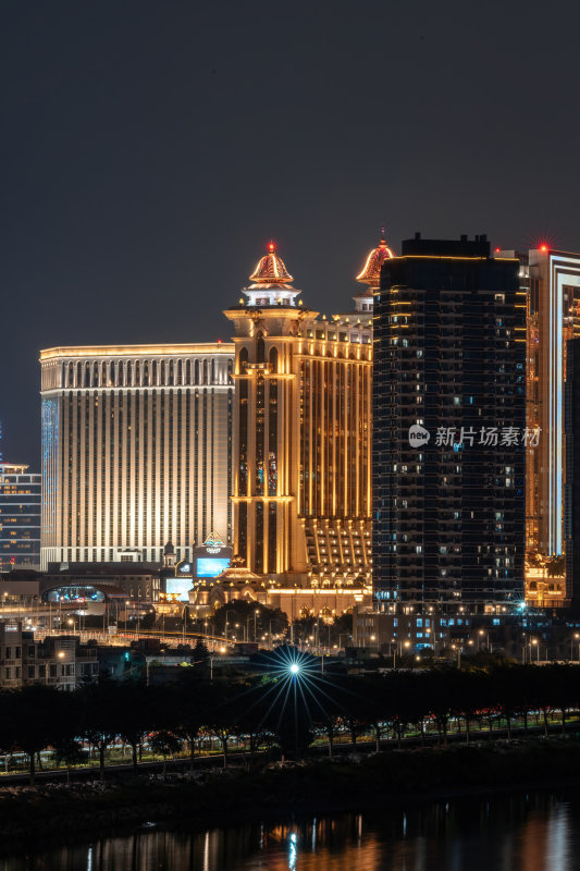 澳门半岛永利皇宫巴黎人伦敦人天际线夜景