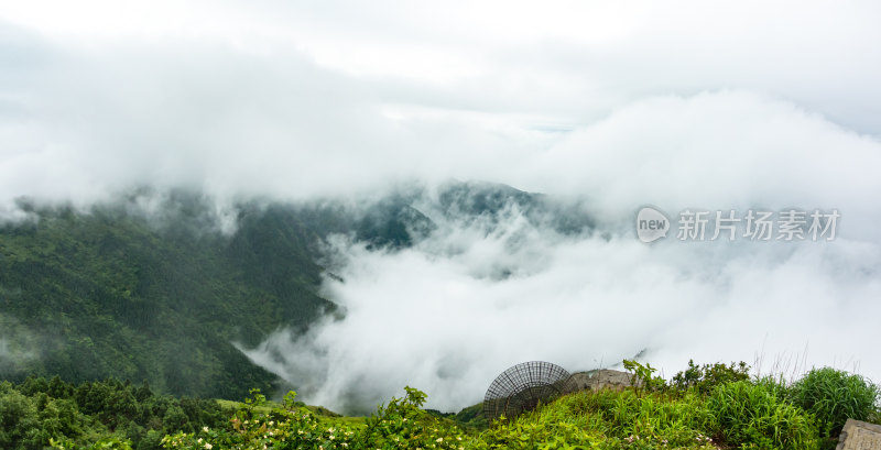 南岳衡山云雾缭绕