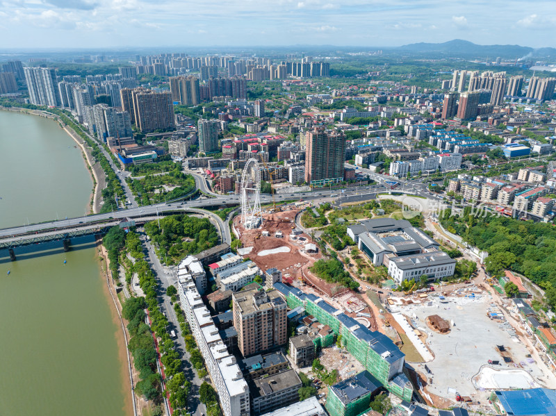 蓝天白云下 航拍衡阳湘江沿岸 摩天轮地标