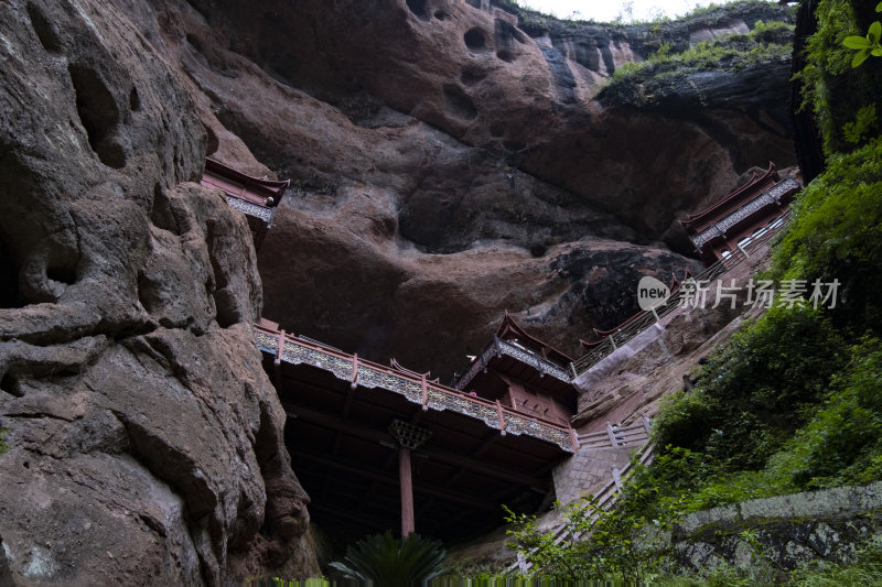 福建三明市泰宁大金湖悬空寺