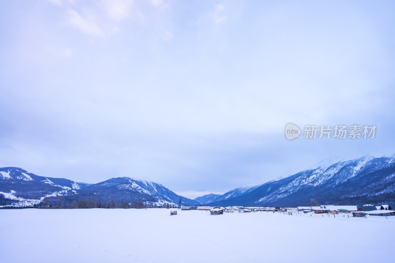 新疆阿勒泰喀纳斯冬季雪景